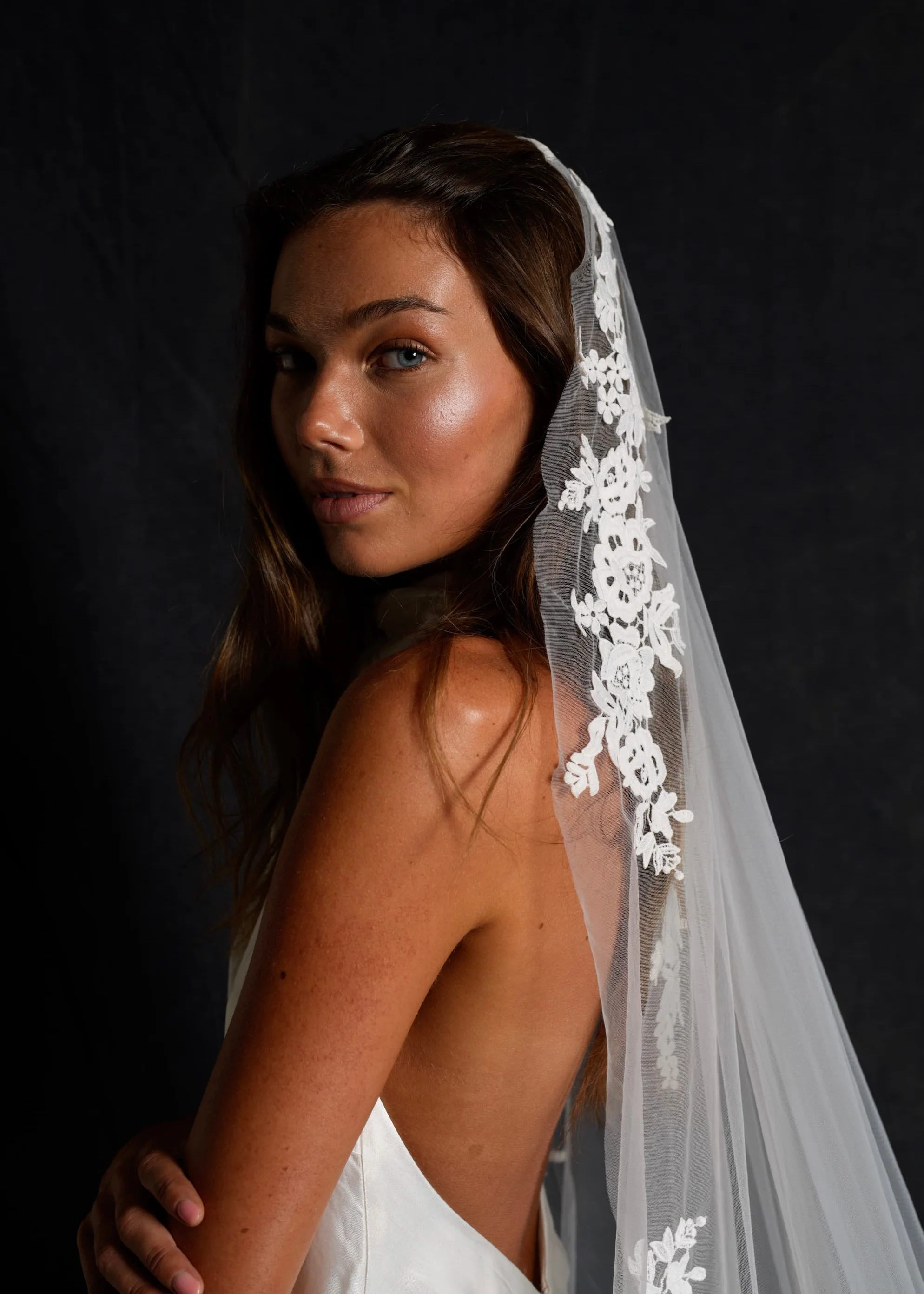 Floral Lace Veil, Single Tier, Cathedral Length - Image 10
