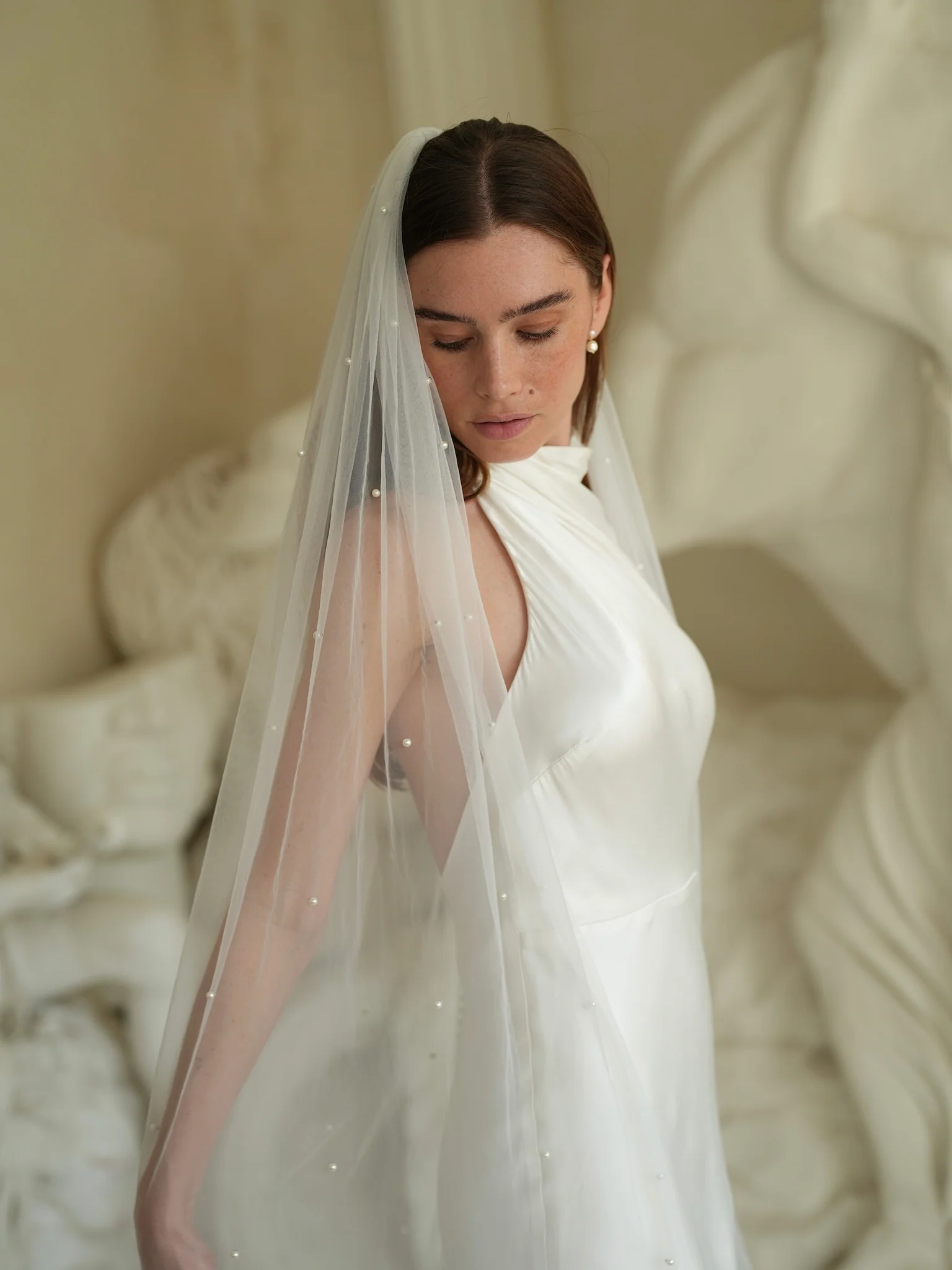 Pearl Veil, Single Tier, Cathedral Length - Image 9