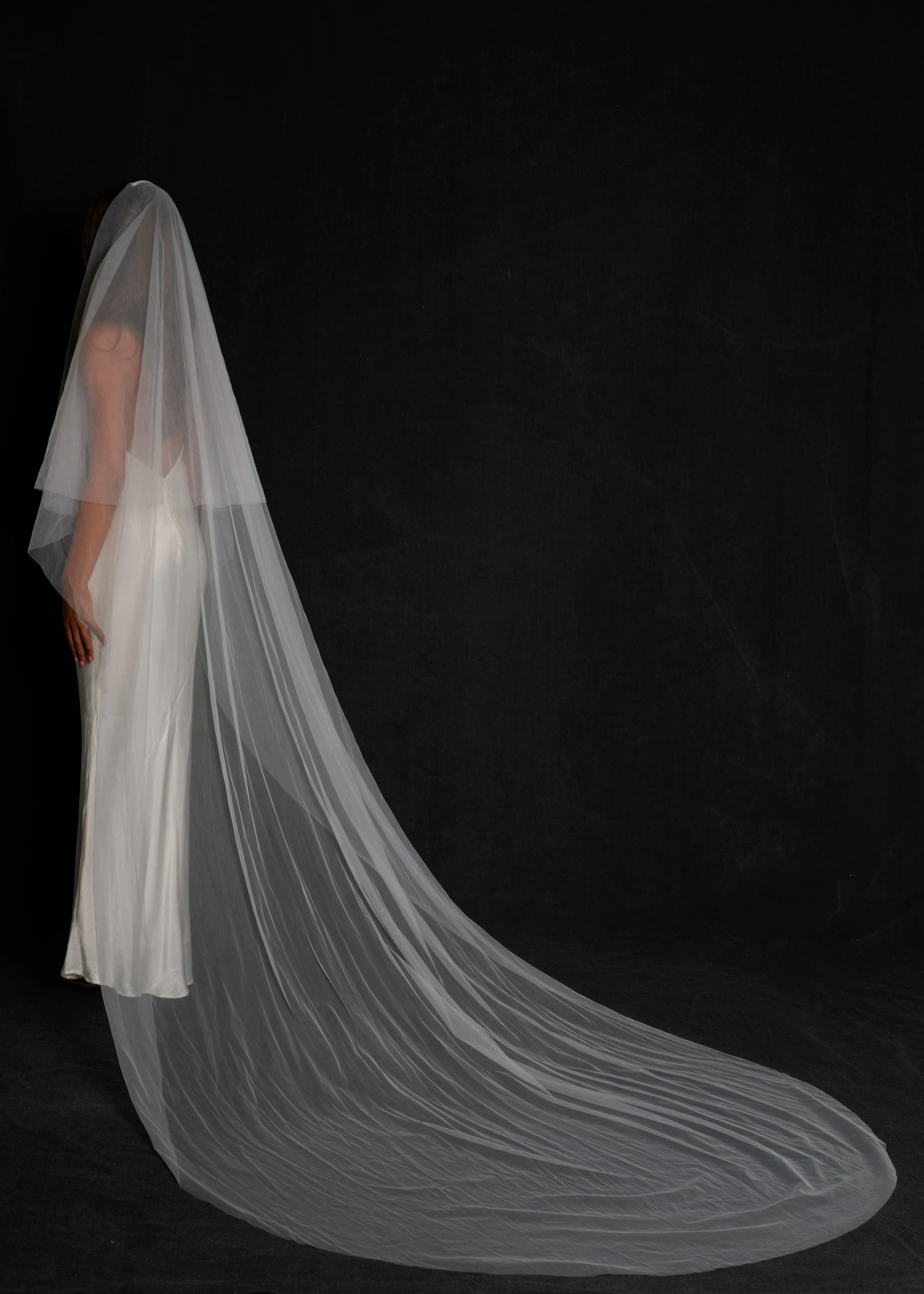 Simple Plain Classic Veil, Cathedral Length, Two Tier - Image 8