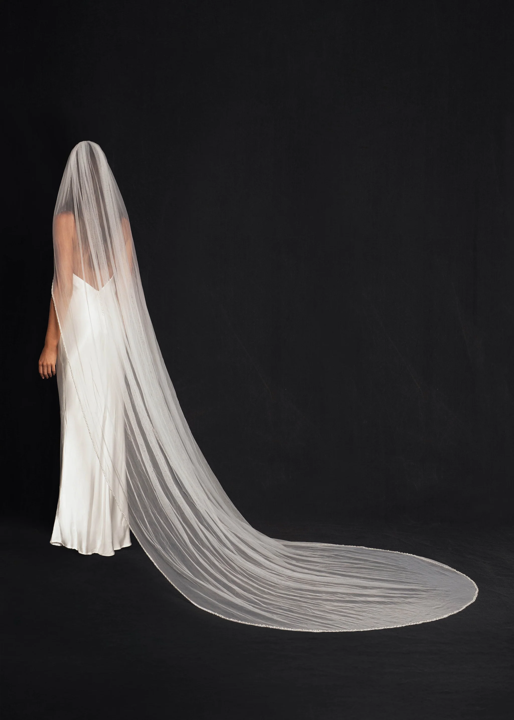 Pearl Beaded Edge Veil, Single Tier, Cathedral Length - Image 12