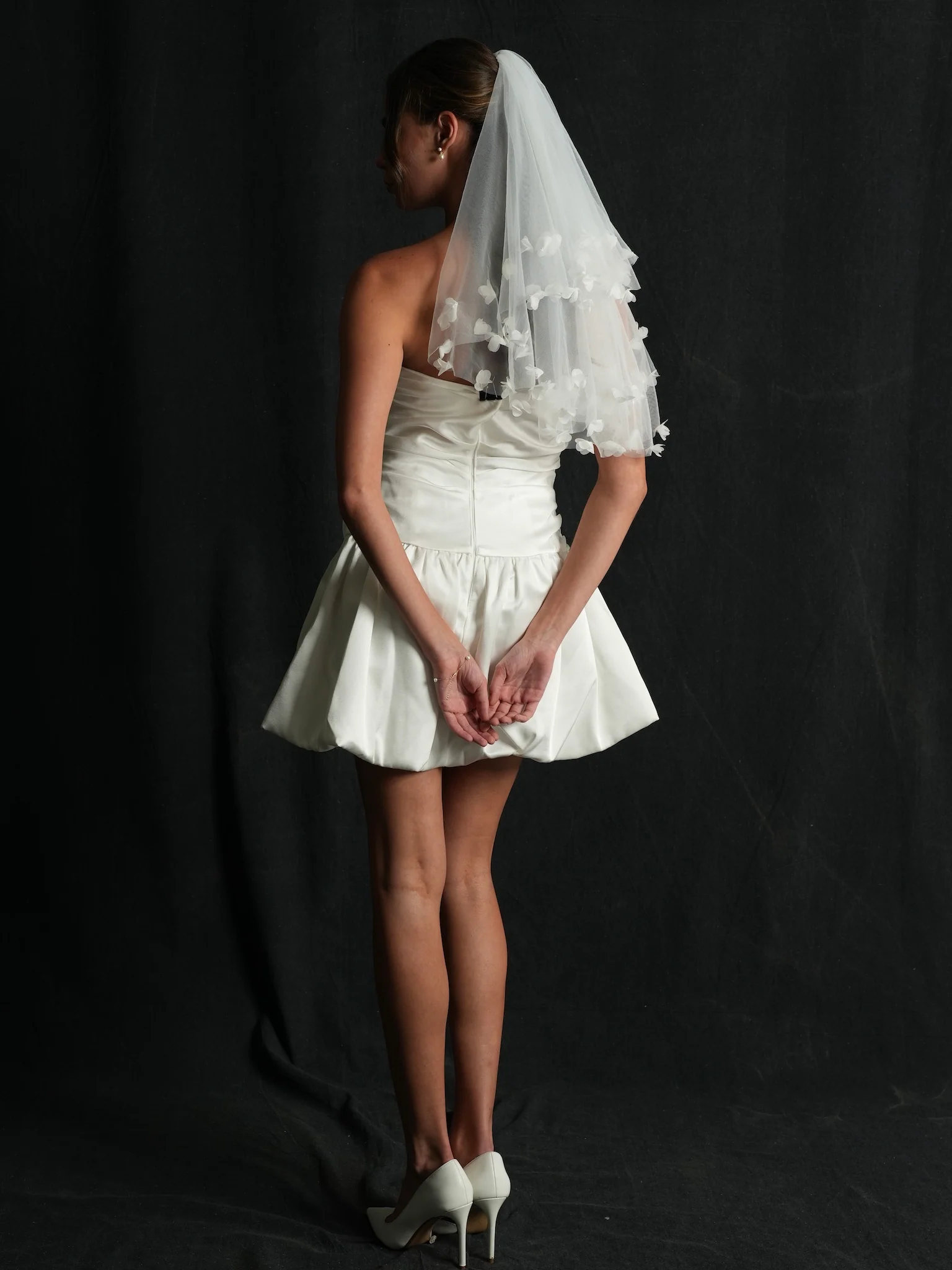 Mini 3D Flower Short Two Tier Bachelorette Veil - Image 13