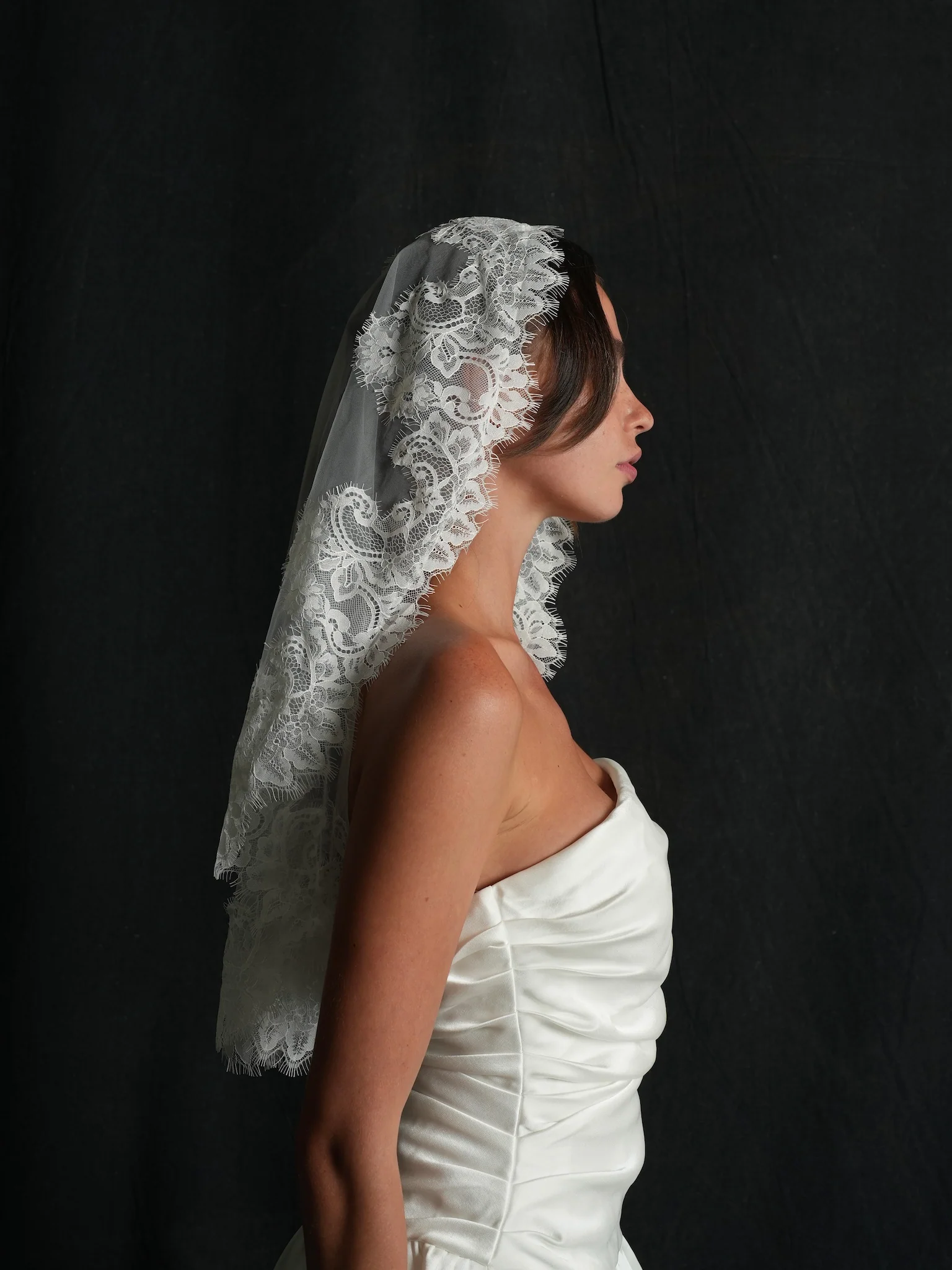 Mini Mantilla Short Lace Bachelorette Veil - Image 12
