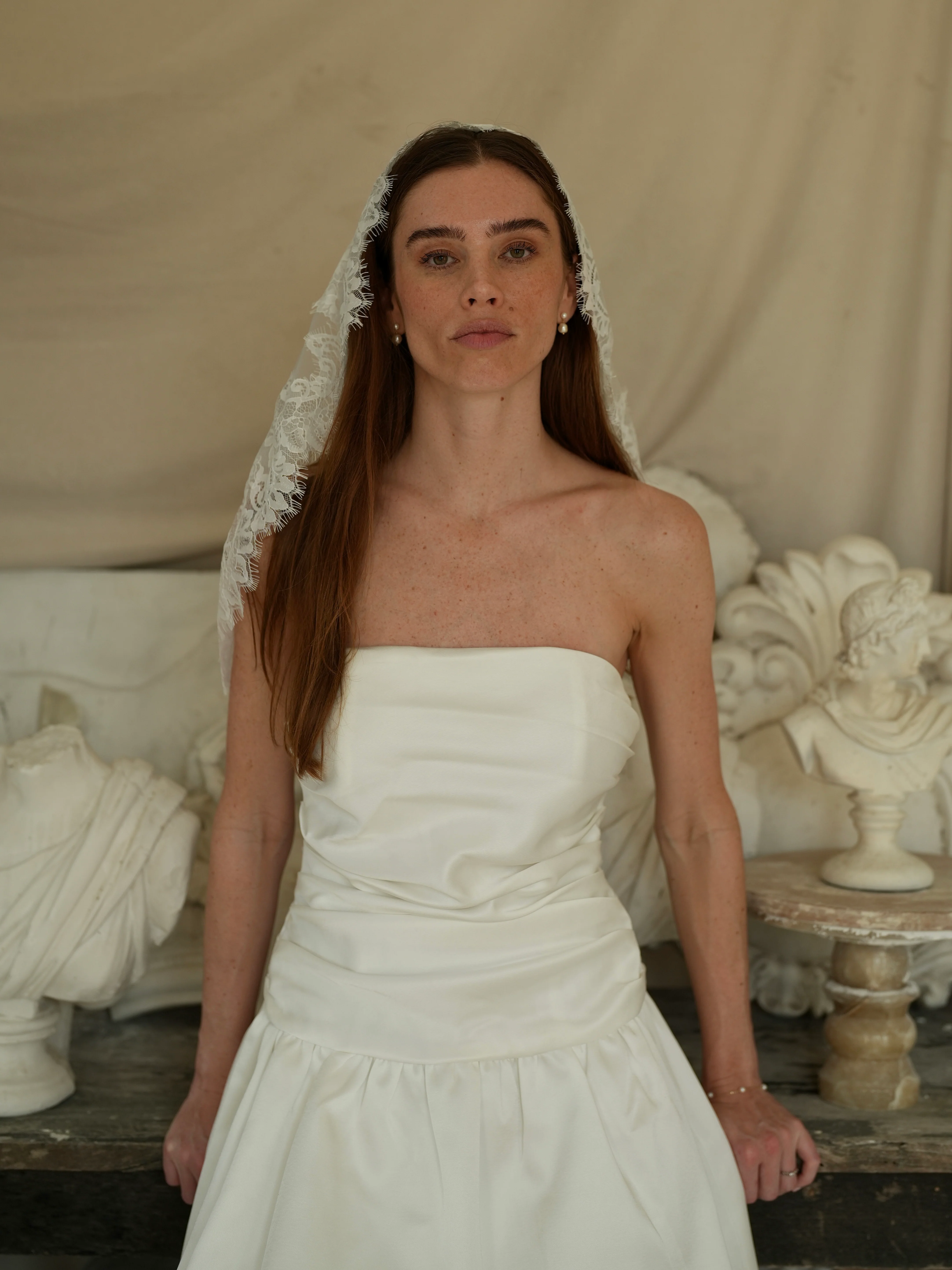 Mini Mantilla Short Lace Bachelorette Veil - Image 5