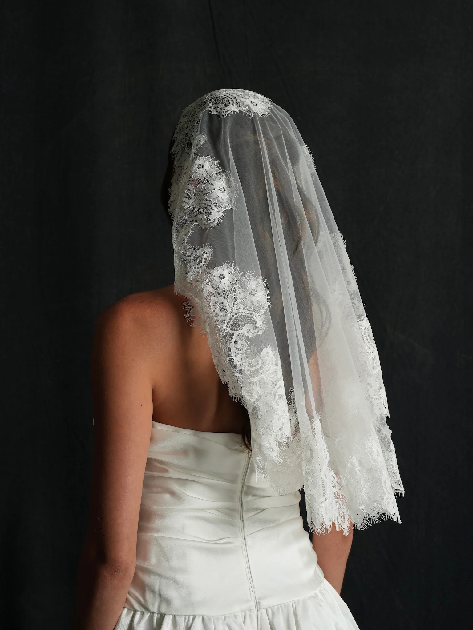 Mini Mantilla Short Lace Bachelorette Veil - Image 8