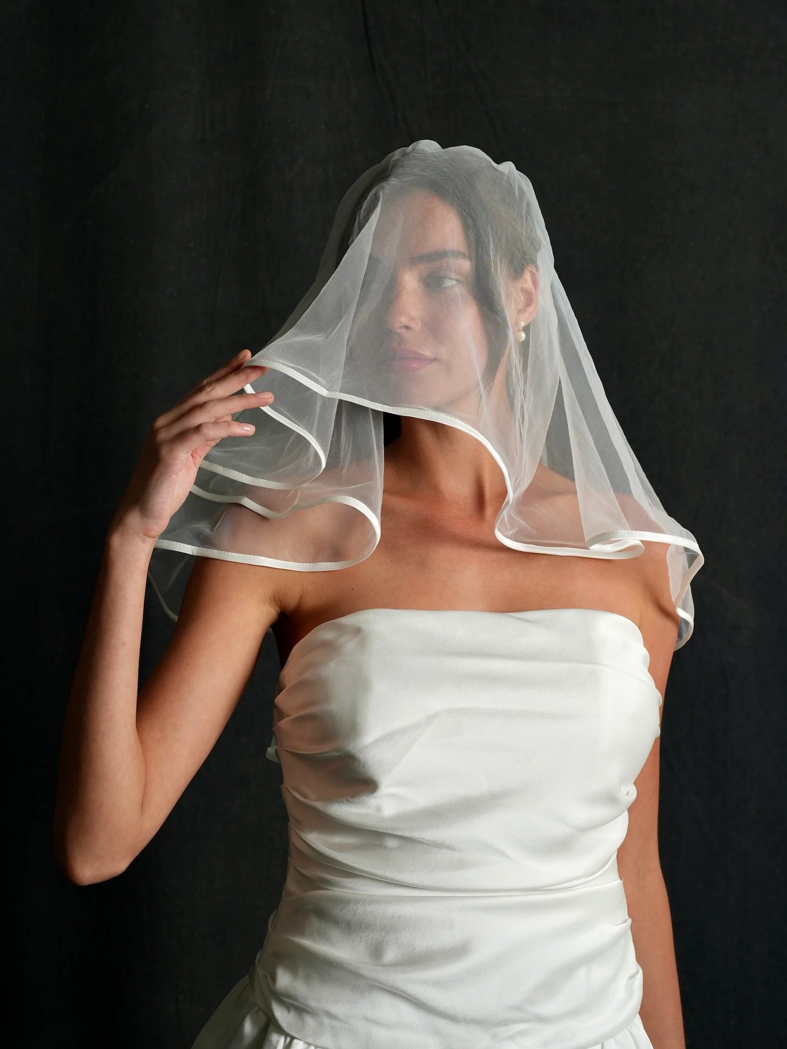 Mini Satin Edge Short Two Tier Bachelorette Veil - Image 6