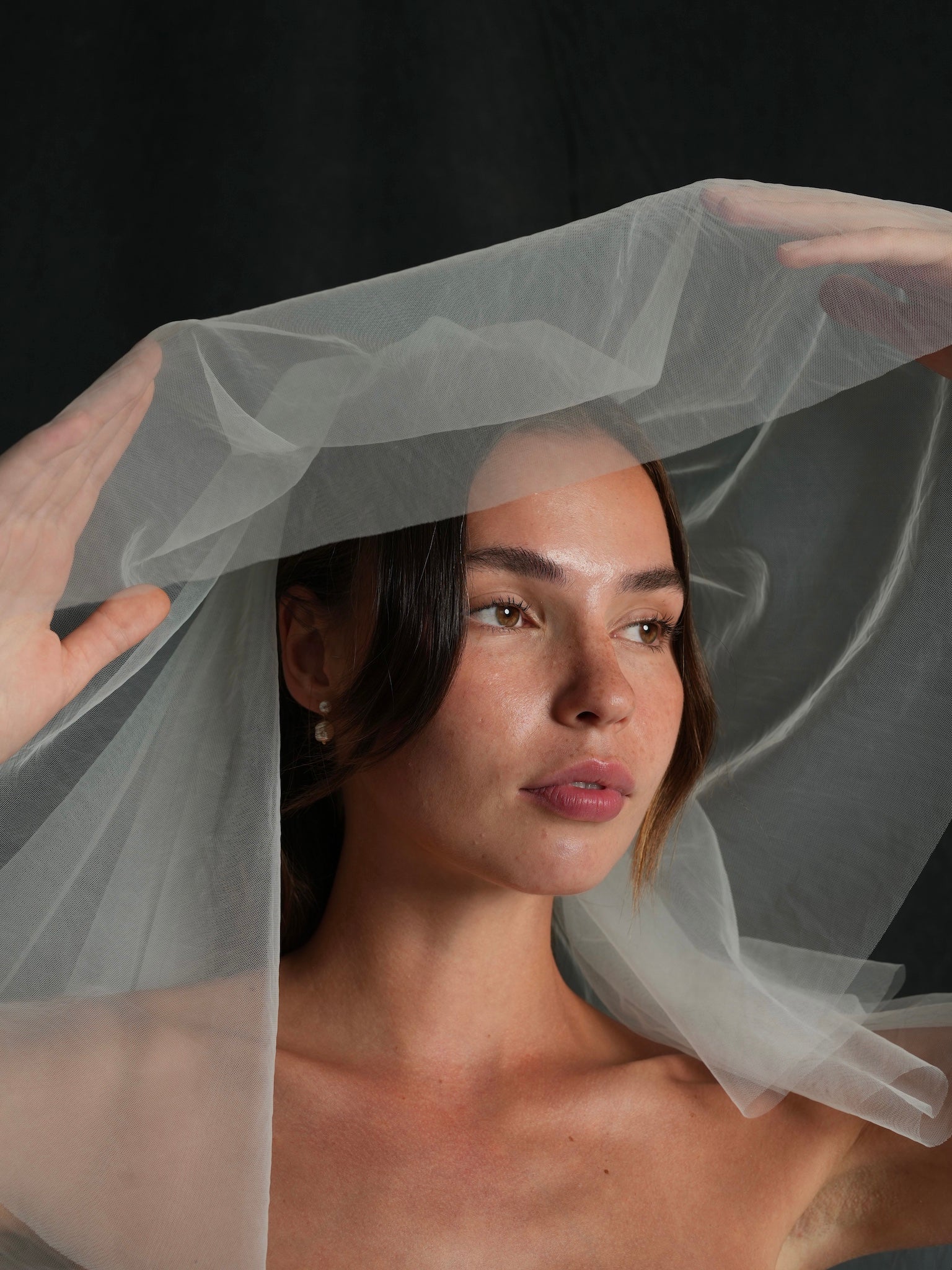 Mini Simple Plain Short Two Tier Bachelorette Veil - Image 12