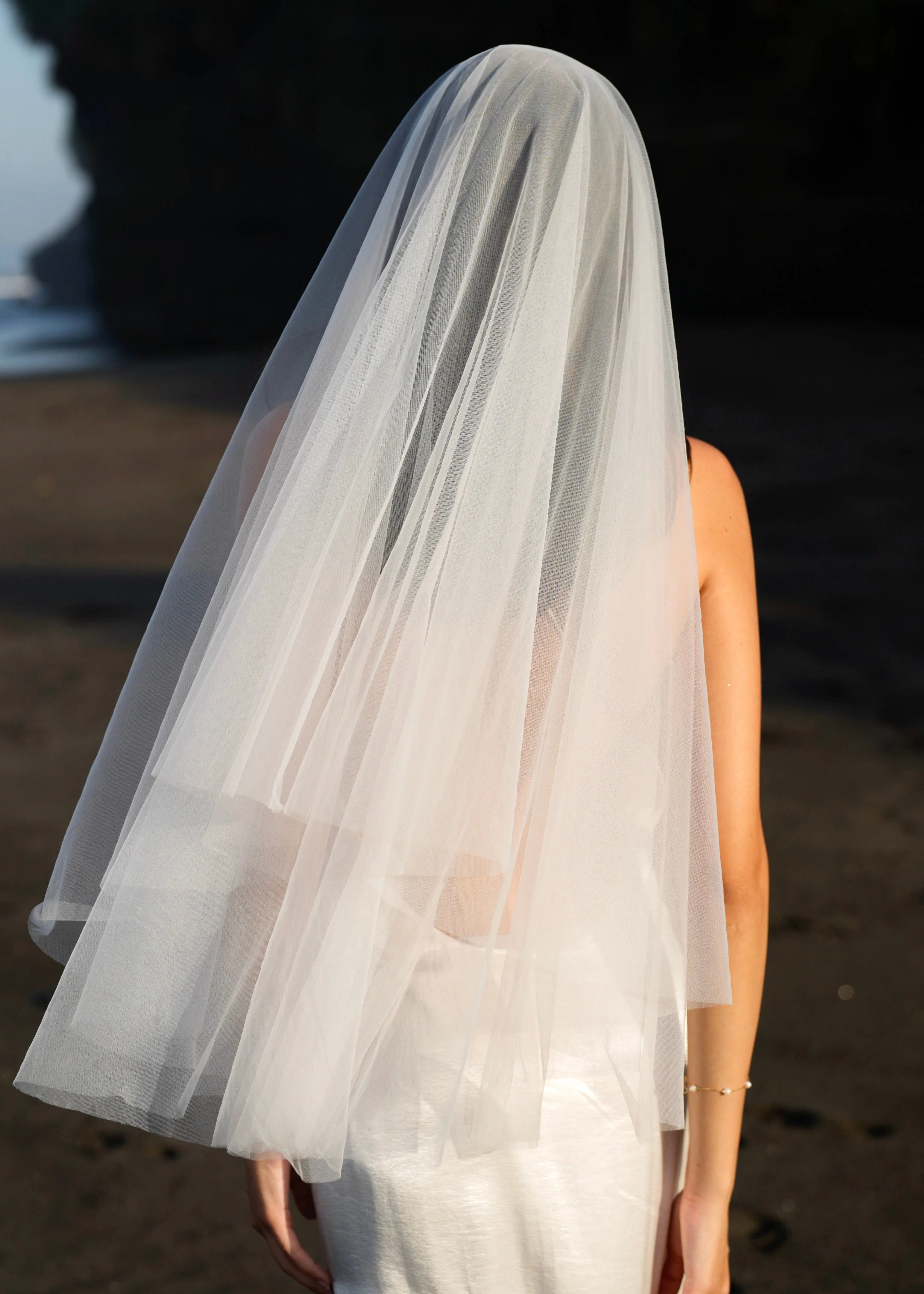 Short Simple Plain Classic Veil, Fingertip Length, Two Tier - Image 6