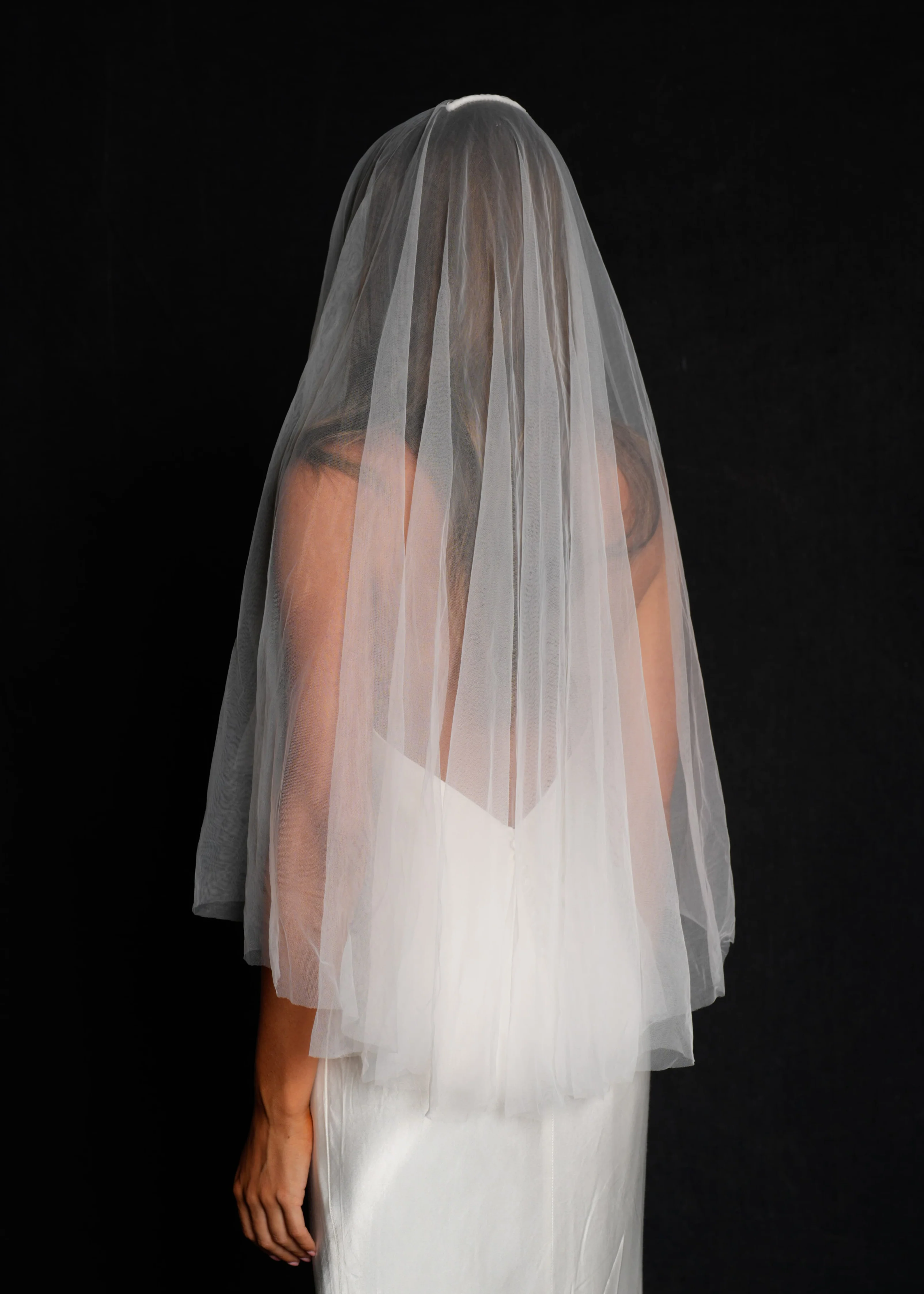 Short Simple Plain Classic Veil, Fingertip Length, Two Tier - Image 9