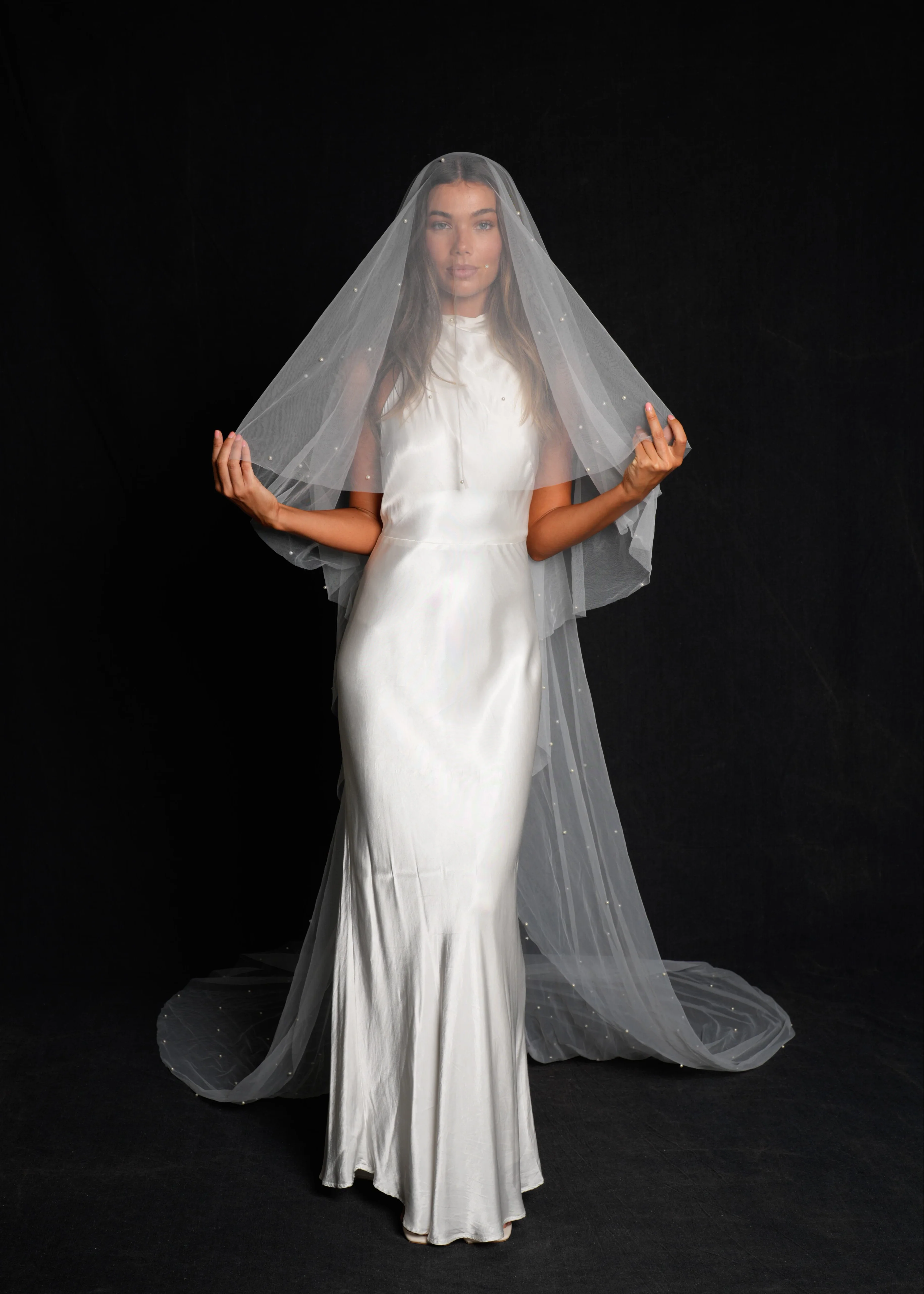 Pearl Veil, Two Tier, Cathedral Length - Image 3