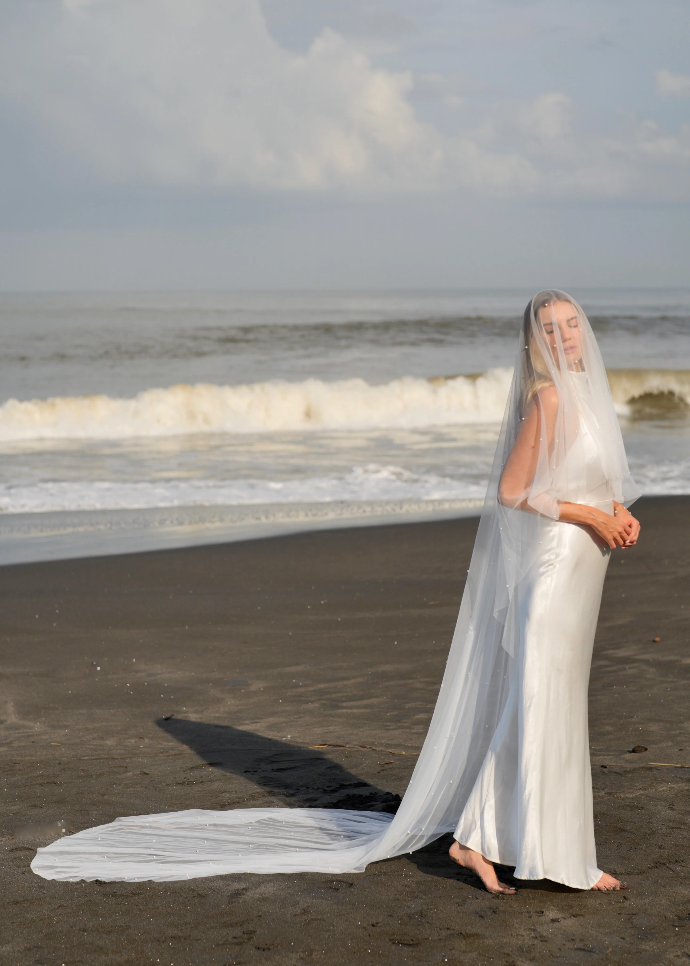 Pearl Veil, Two Tier, Cathedral Length - Image 4